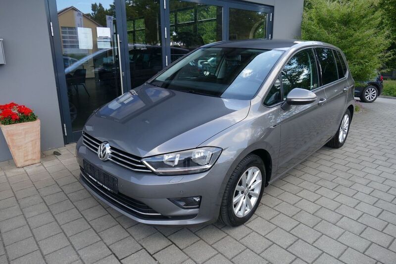 Grau Gebraucht 2016 VW Golf Sportsvan LOUNGE Van / Kleinbus | 11.990 € (Fairer Preis) - Bild 1/4