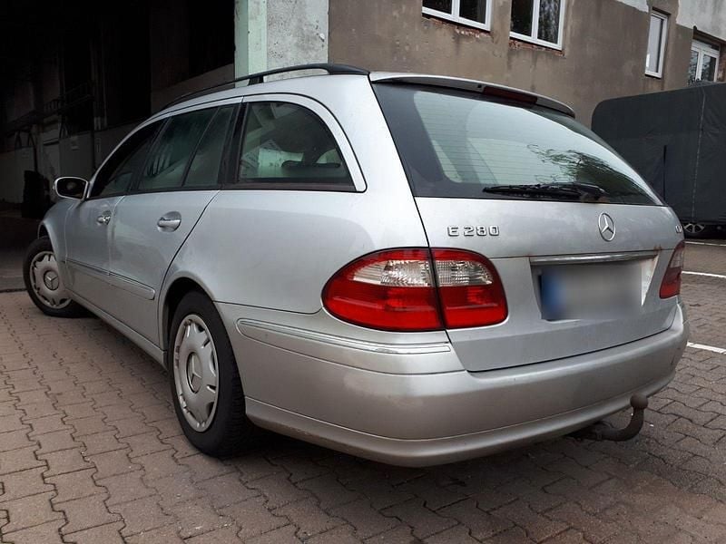 Gebraucht Mercedes 280 190 PS (139 kW) 2008 Silber Kombi