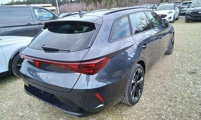 Neu Cupra Leon 150 PS (110 kW) 2026 Midnight schwarz meta.../schwa Kombi