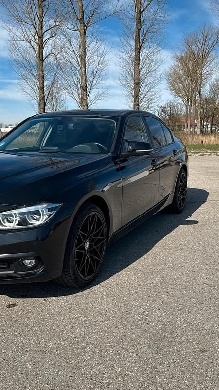 Gebraucht BMW 320 190 PS (139 kW) 2018 Schwarz Limousine