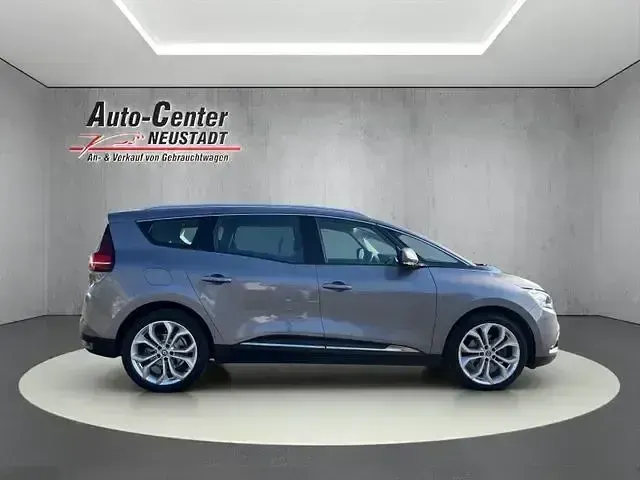 Używany Renault Scénic IV Experience 110 KM (80 kW) 2017 Szary Minivan