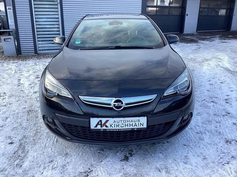 Gebraucht Opel Astra GTC Active 140 PS (102 kW) 2013 Schwarz Limousine
