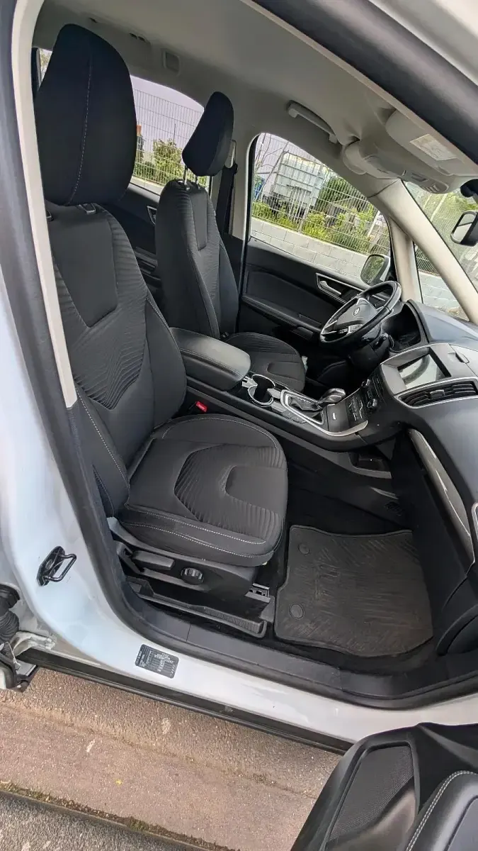 Gebraucht Ford S-MAX S 180 PS (132 kW) 2019 Weiß Van / Kleinbus