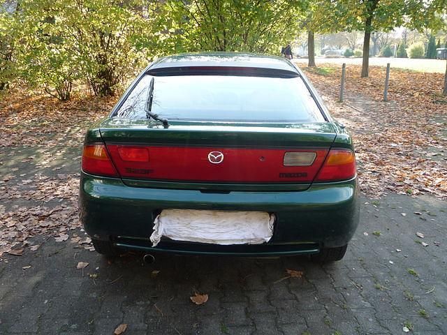 Gebraucht Mazda 323F 88 PS (64 kW) 1998 Grün metallic Limousine