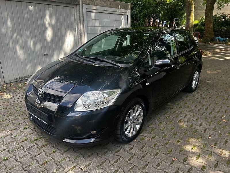 Schwarz Gebraucht 2009 Toyota Auris Limousine | 5.950 € (Fairer Preis) - Bild 1/4