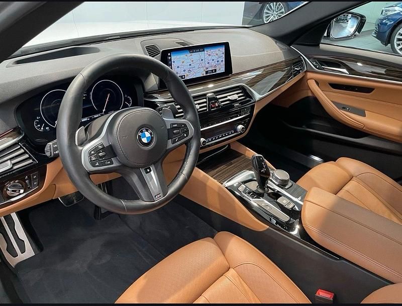 Gebraucht BMW 540 Shadowline 340 PS (250 kW) 2018 Weiß Limousine