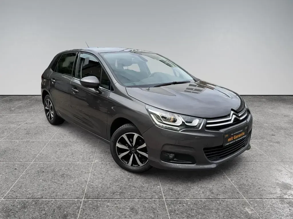Used Citroën C4 SELECTION 110 HP (80 kW) 2018 Grey Sedan