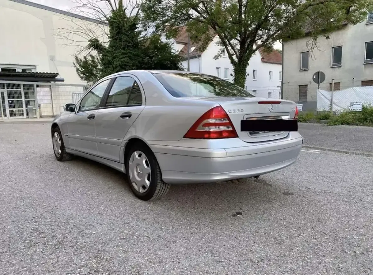 Gebraucht Mercedes C220 Classic 150 PS (110 kW) 2006 Limousine
