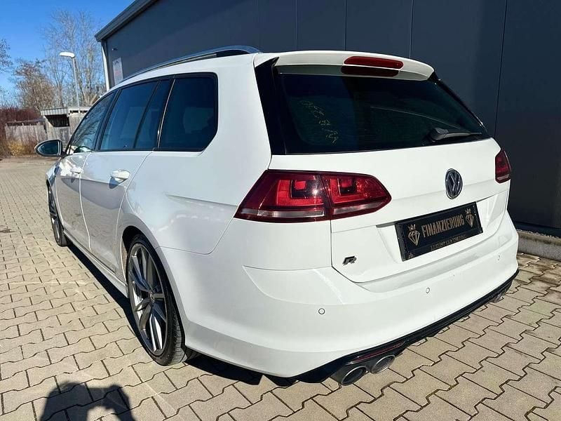 Gebraucht VW Golf VII R 300 PS (220 kW) 2016 Pure white Kombi