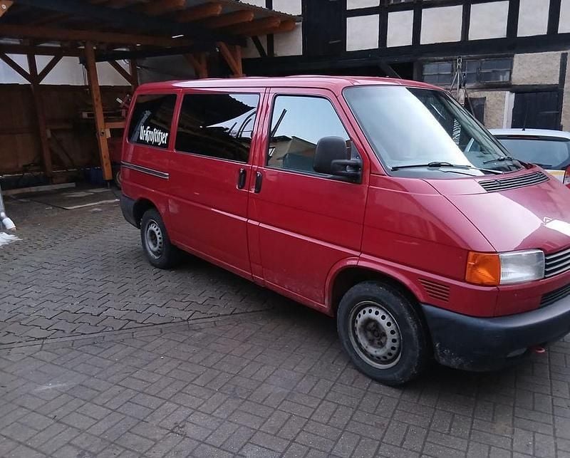 Rot Gebraucht 2003 VW Caravelle Van / Kleinbus | 5.500 € (Superpreis) - Bild 1/4