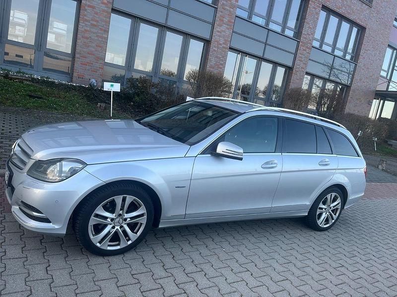 Gebraucht Mercedes C250 204 PS (150 kW) 2011 Silber Kombi