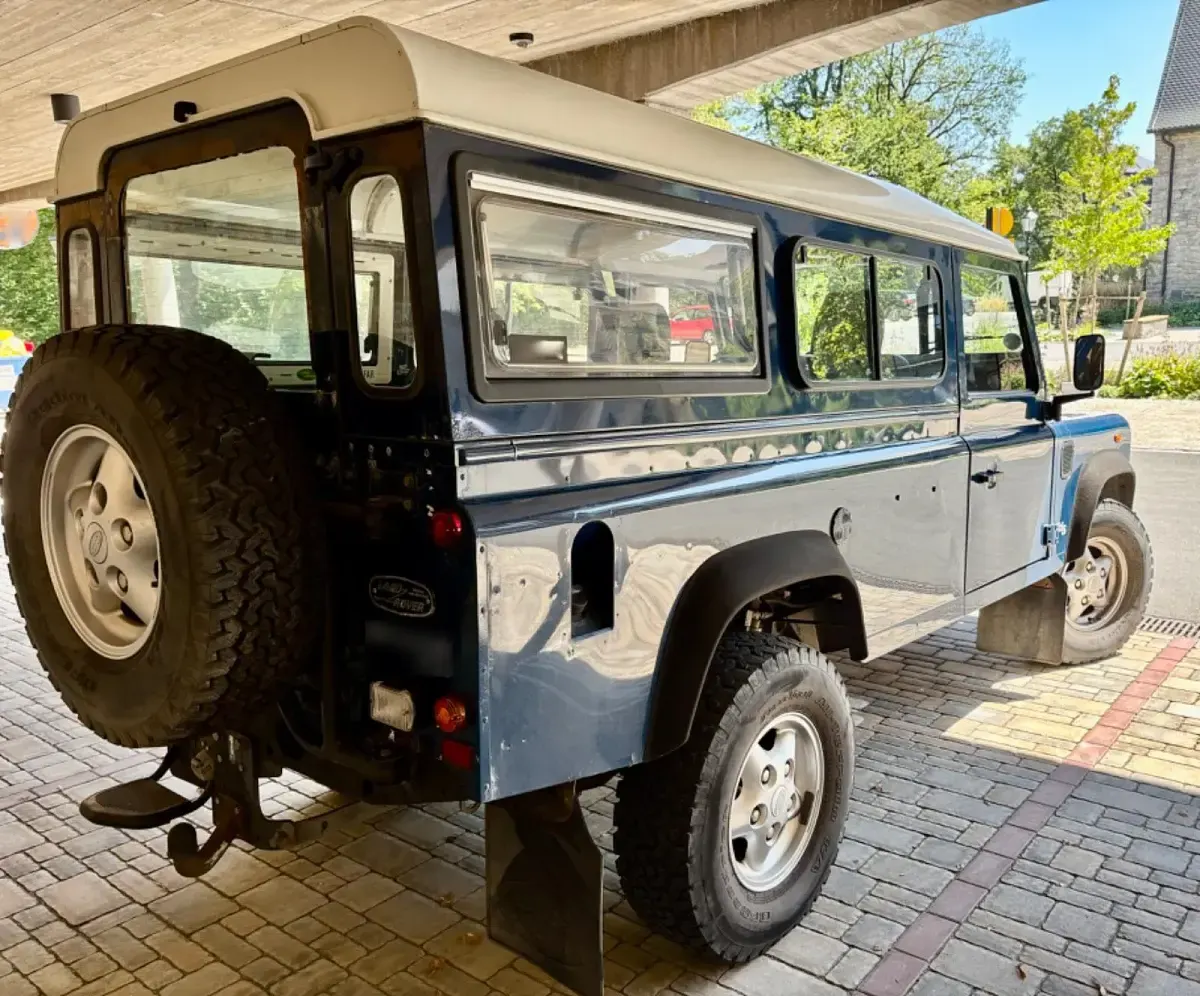 Occasion Land Rover Defender 122 ch (89 kW) 1998 Bleue SUV