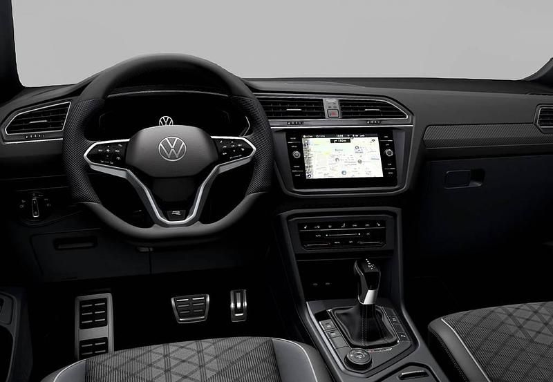 Gebraucht VW Tiguan Allspace 150 PS (110 kW) 2023 Schwarz SUV