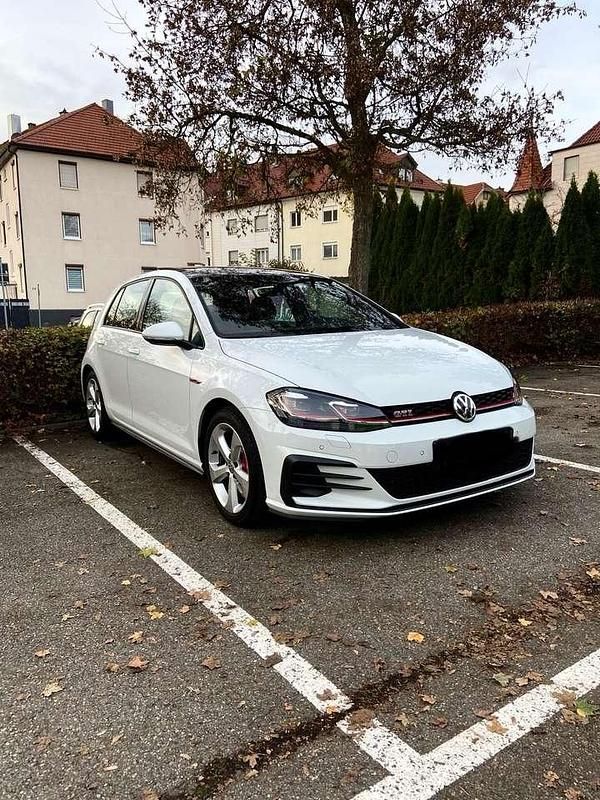 Weiß Gebraucht 2020 VW Golf VIII GTI Limousine | 23.900 € (Guter Preis) - Bild 1/4
