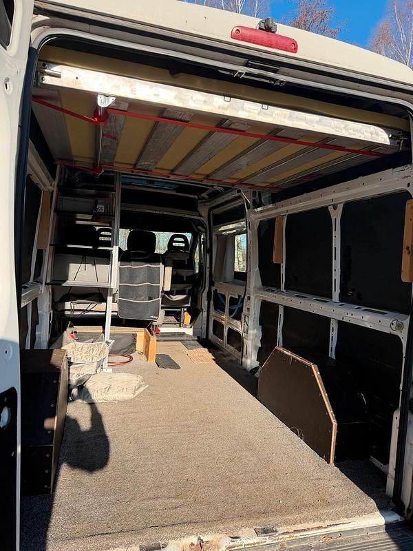 Gebraucht Peugeot Boxer 177 PS (130 kW) 2012 Weiß Van