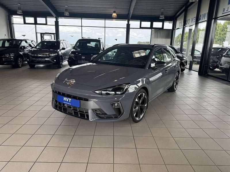 Graphene grau Gebraucht 2024 Cupra Leon Kombi | 31.490 € (Fairer Preis) - Bild 1/3