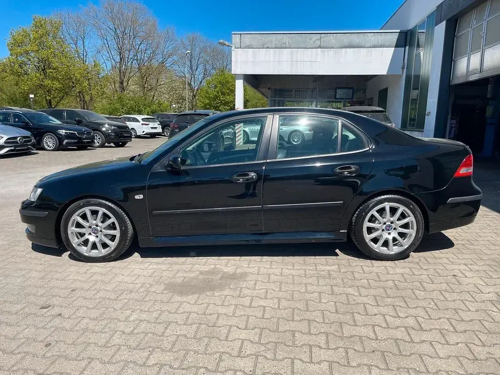 Second-hand Saab 9-3 150 CP (110 kW) 2003 Negru Berlinǎ