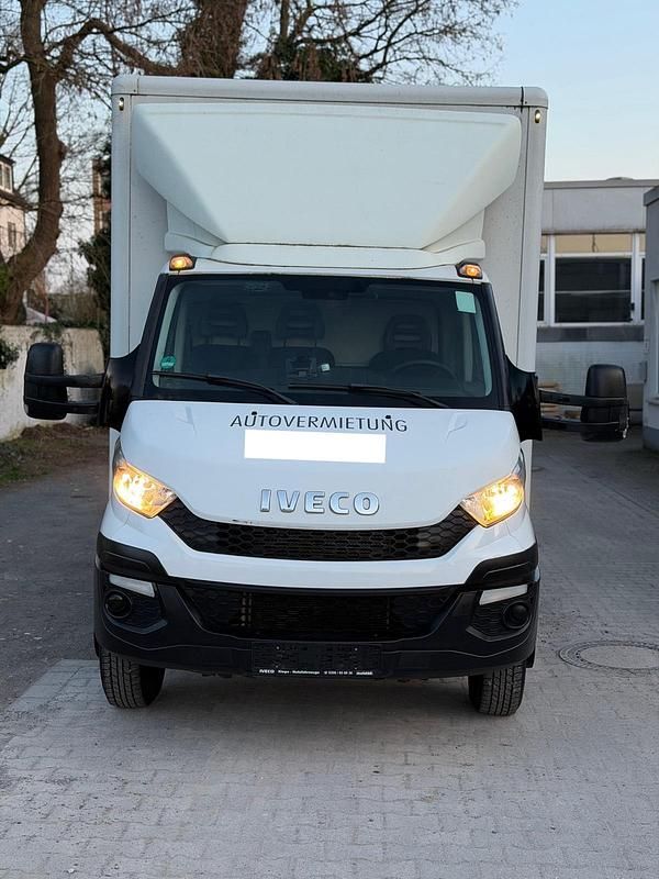 Używany Iveco Daily 170 KM (125 kW) 2015 Biały Pickup