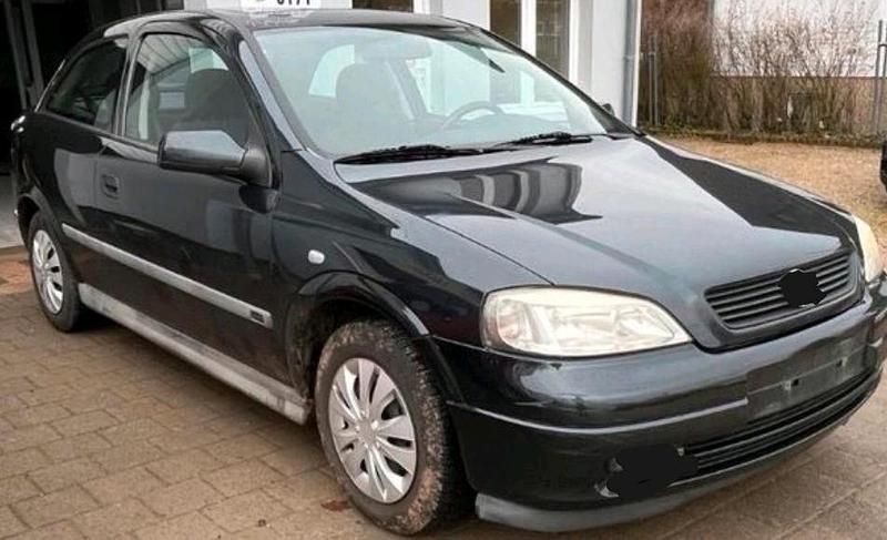 Gebraucht Opel Astra 101 PS (74 kW) 2001 Schwarz Limousine