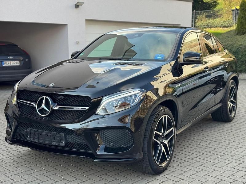 Schwarz Gebraucht 2017 Mercedes GLE43 AMG AMG SUV | 34.900 € (Fairer Preis) - Bild 1/4