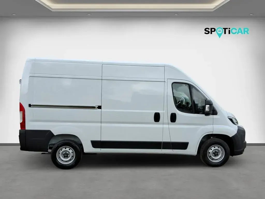 Neu Opel Movano 140 PS (102 kW) 2025 Weiß Van