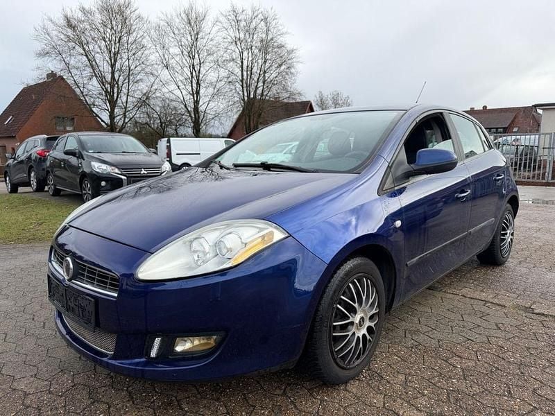 Gebraucht Fiat Bravo Dynamic 90 PS (66 kW) 2007 Blau Kleinwagen