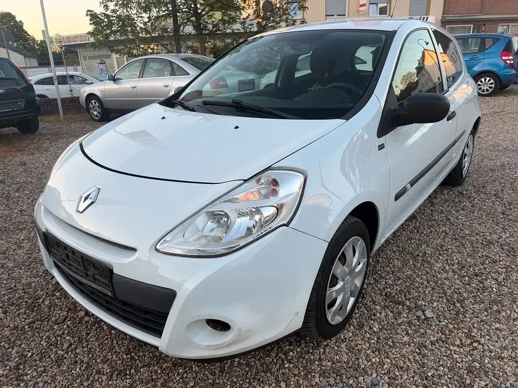 Second-hand Renault Clio IV Expression 75 CP (55 kW) 2012 Alb Hatchback