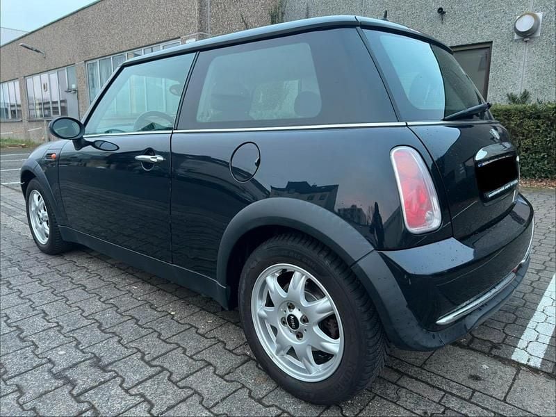 Gebraucht Mini ONE 90 PS (66 kW) 2006 Schwarz Kleinwagen