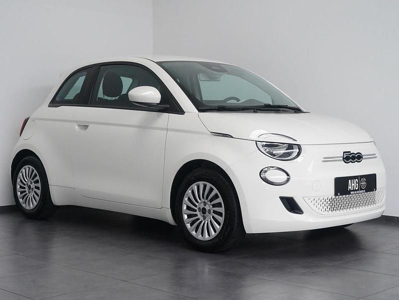 Gebraucht Fiat 500e 86 kW (118 PS) 2023 Weiß Kleinwagen