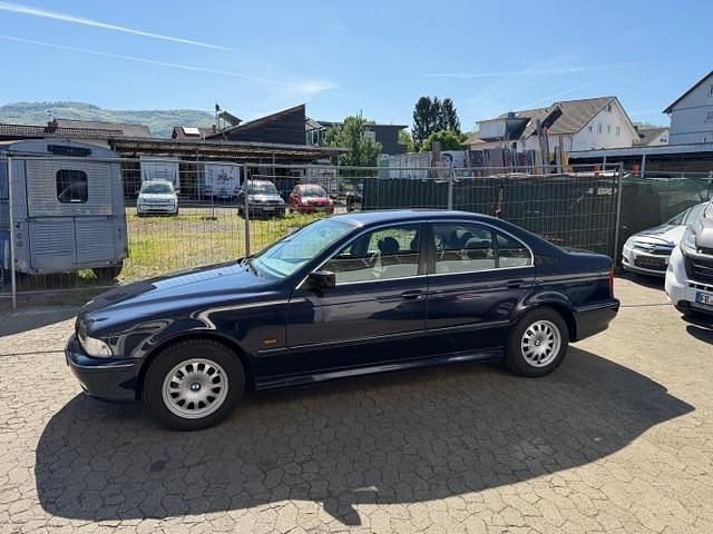 Occasion BMW 528 193 ch (141 kW) 1998 Bleue Berline