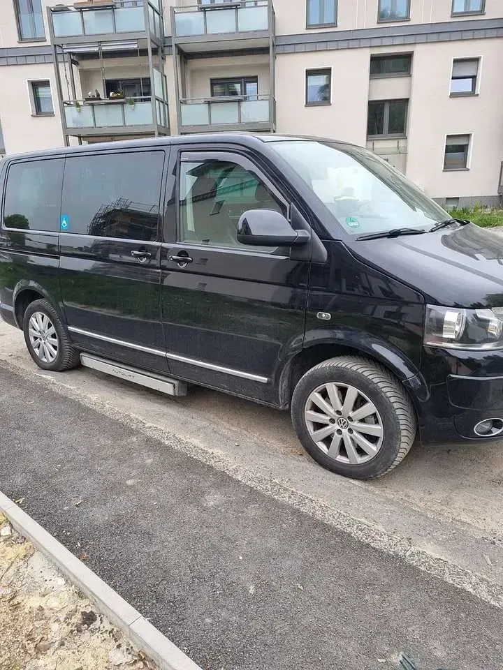 Usata VW T5 Beach 179 CV (131 kW) 2011 Nero Furgone