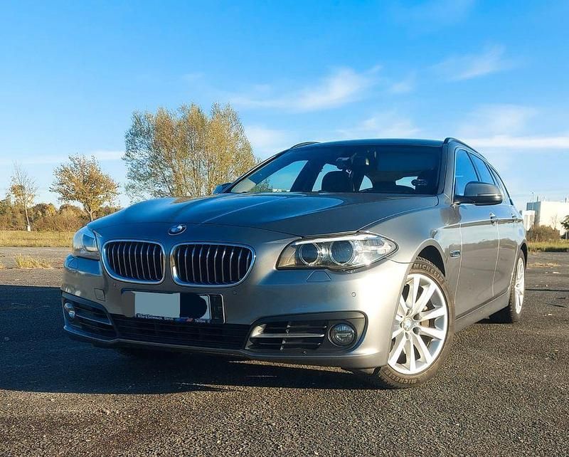 Gebraucht BMW 530 258 PS (189 kW) 2014 Grau Kombi