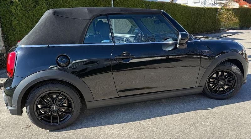 Gebraucht Mini Cooper S Cabriolet 178 PS (130 kW) 2023 Schwarz Cabrio