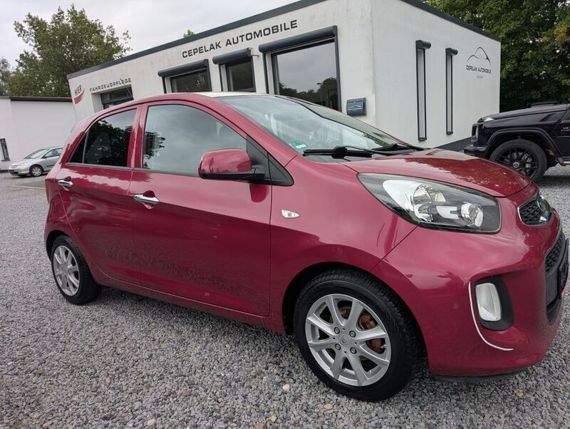 Rot Gebraucht 2015 Kia Picanto DREAM-TEAM Edition Kleinwagen | 6.990 € (Fairer Preis) - Bild 1/4