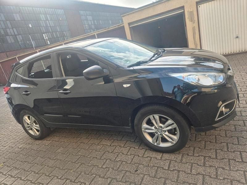 Gebraucht Hyundai ix35 115 PS (84 kW) 2012 Schwarz SUV