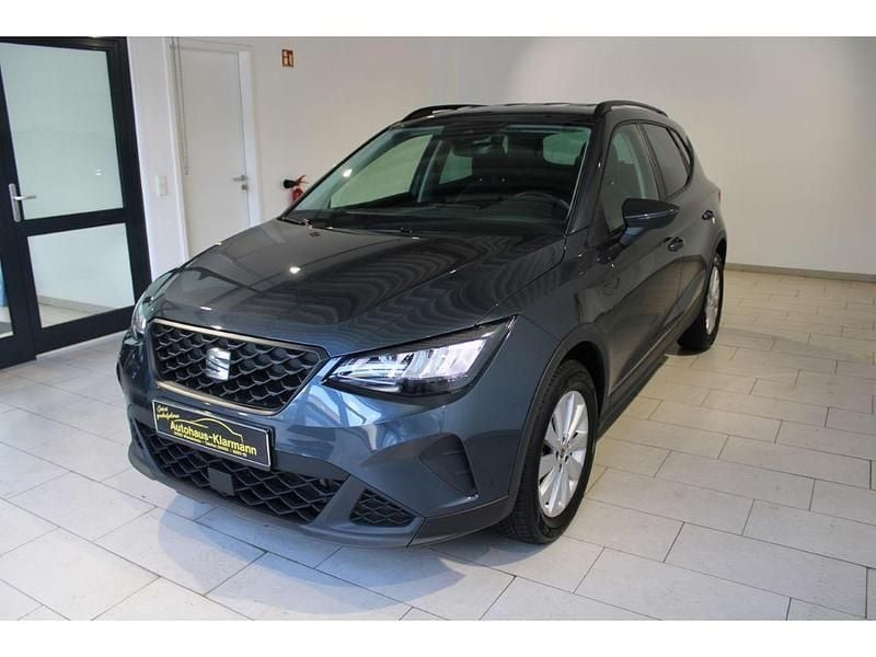 Grau Gebraucht 2024 Seat Arona Style SUV | 18.950 € (Guter Preis) - Bild 1/4