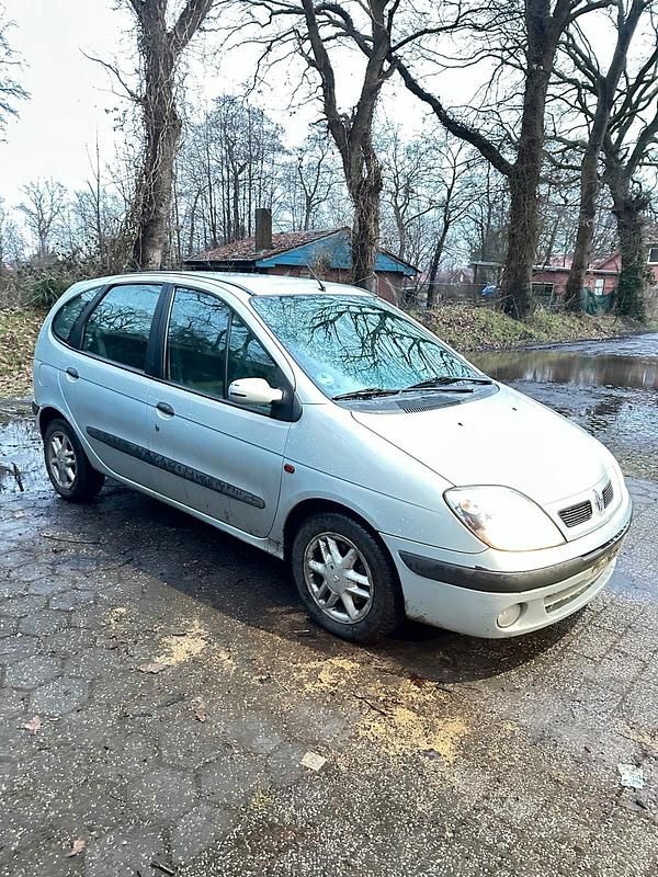 Gebraucht Renault Scénic 102 PS (75 kW) 2001 Van / Kleinbus