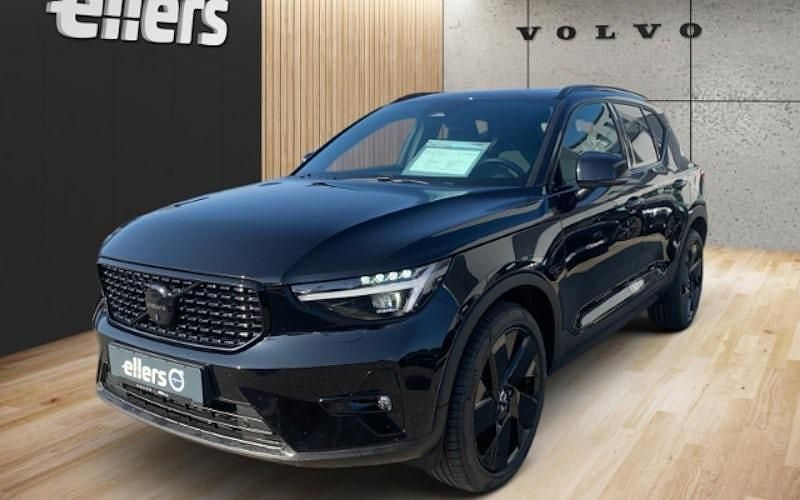 Gebraucht Volvo XC40 Plus 163 PS (119 kW) 2025 Schwarz SUV
