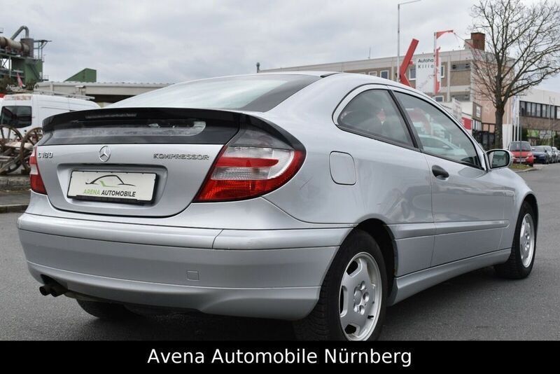 Gebraucht Mercedes CLC180 143 PS (105 kW) 2004 Silber metallic Kleinwagen