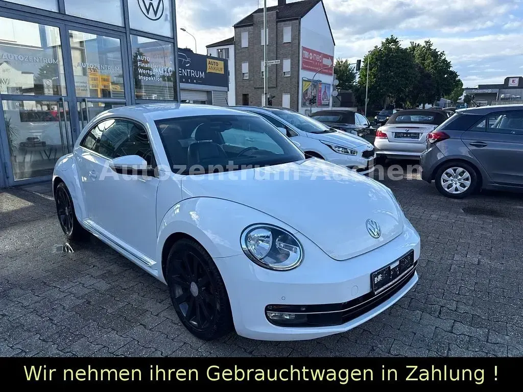 Gebraucht VW Beetle Design 105 PS (77 kW) 2015 Weiß Kleinwagen