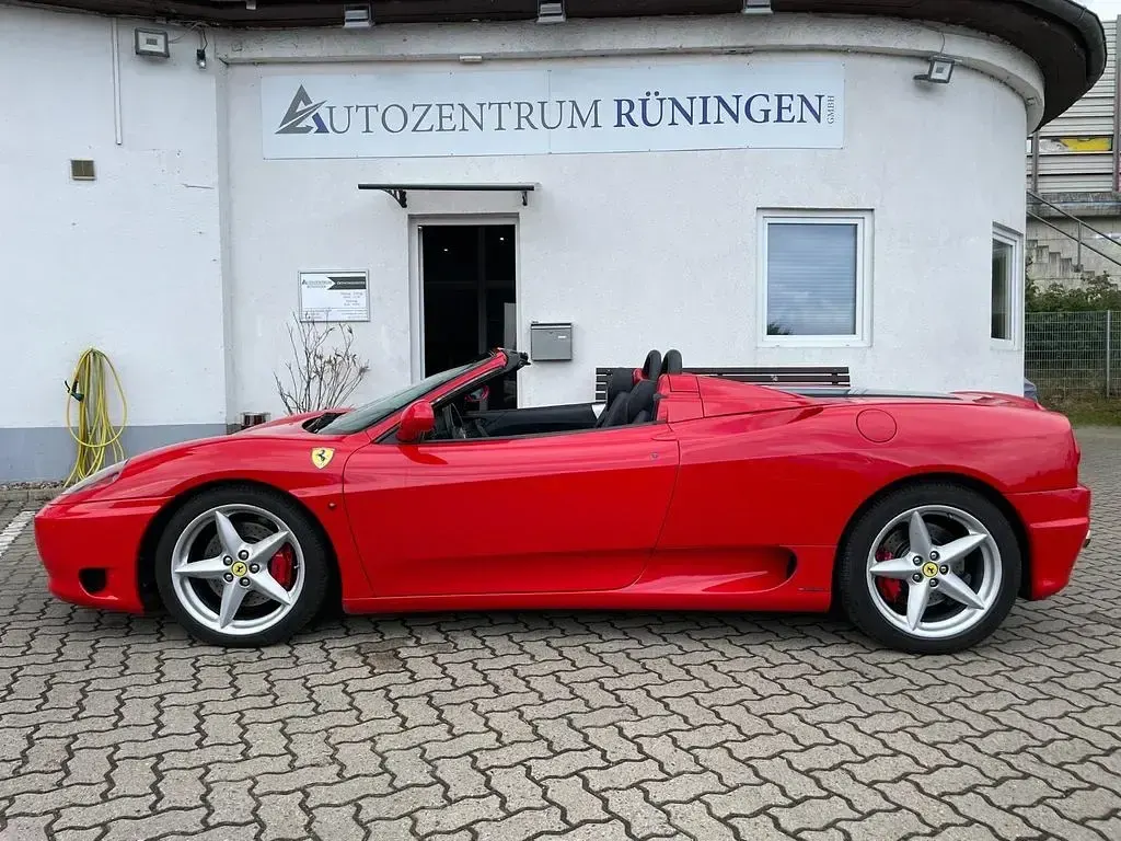 Second-hand Ferrari 360 400 CP (294 kW) 2004 Roșu Cabrio