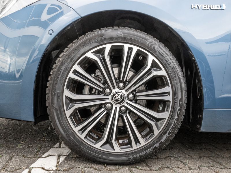 Gebraucht Toyota Corolla 122 PS (89 kW) 2021 Denimblau metallic