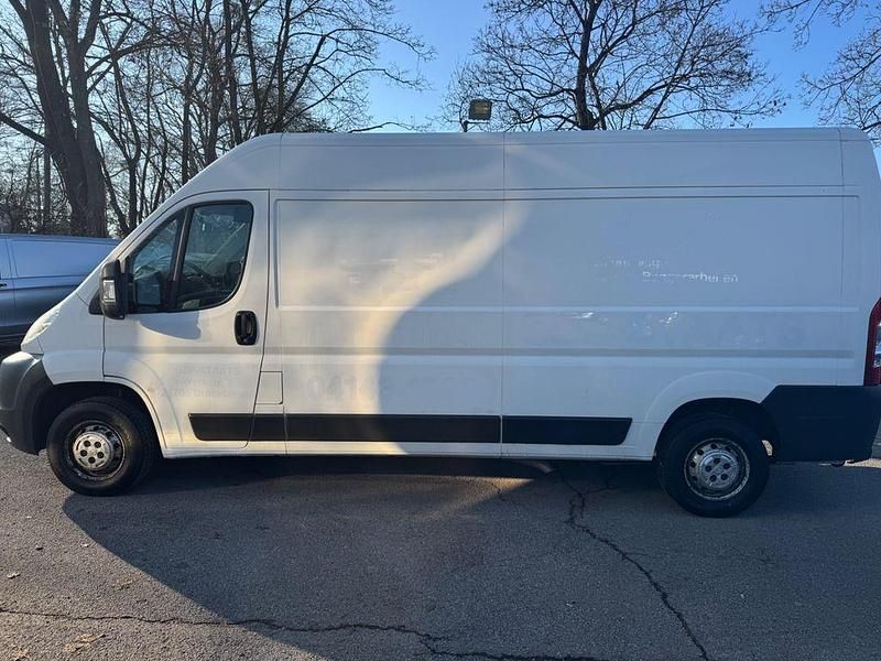 Second-hand Citroën Jumper 131 CP (96 kW) 2013 Alb Monovolum