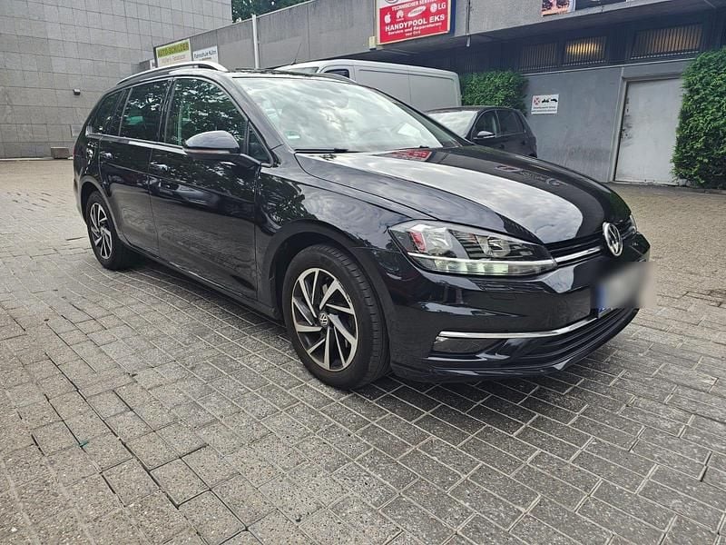 Gebraucht VW Golf VII Join 116 PS (85 kW) 2018 Schwarz Kombi