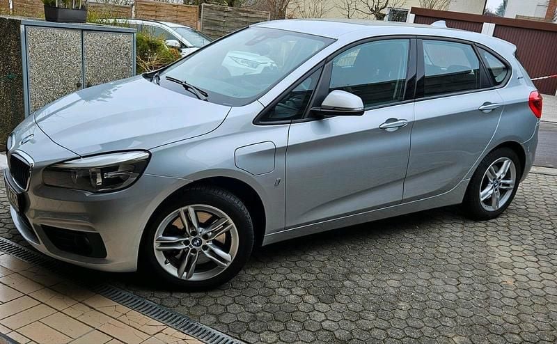 Gebraucht BMW 225 iPerformance 225 PS (165 kW) 2017 Silber Van / Kleinbus
