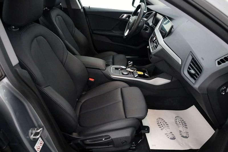 Gebraucht BMW 220 Advantage 190 PS (139 kW) 2022 Skyscraper grau metallic (metallic) Coupé