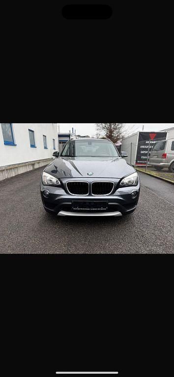 Grau Gebraucht 2013 BMW X1 Performance SUV | 11.500 € (Fairer Preis) - Bild 1/4