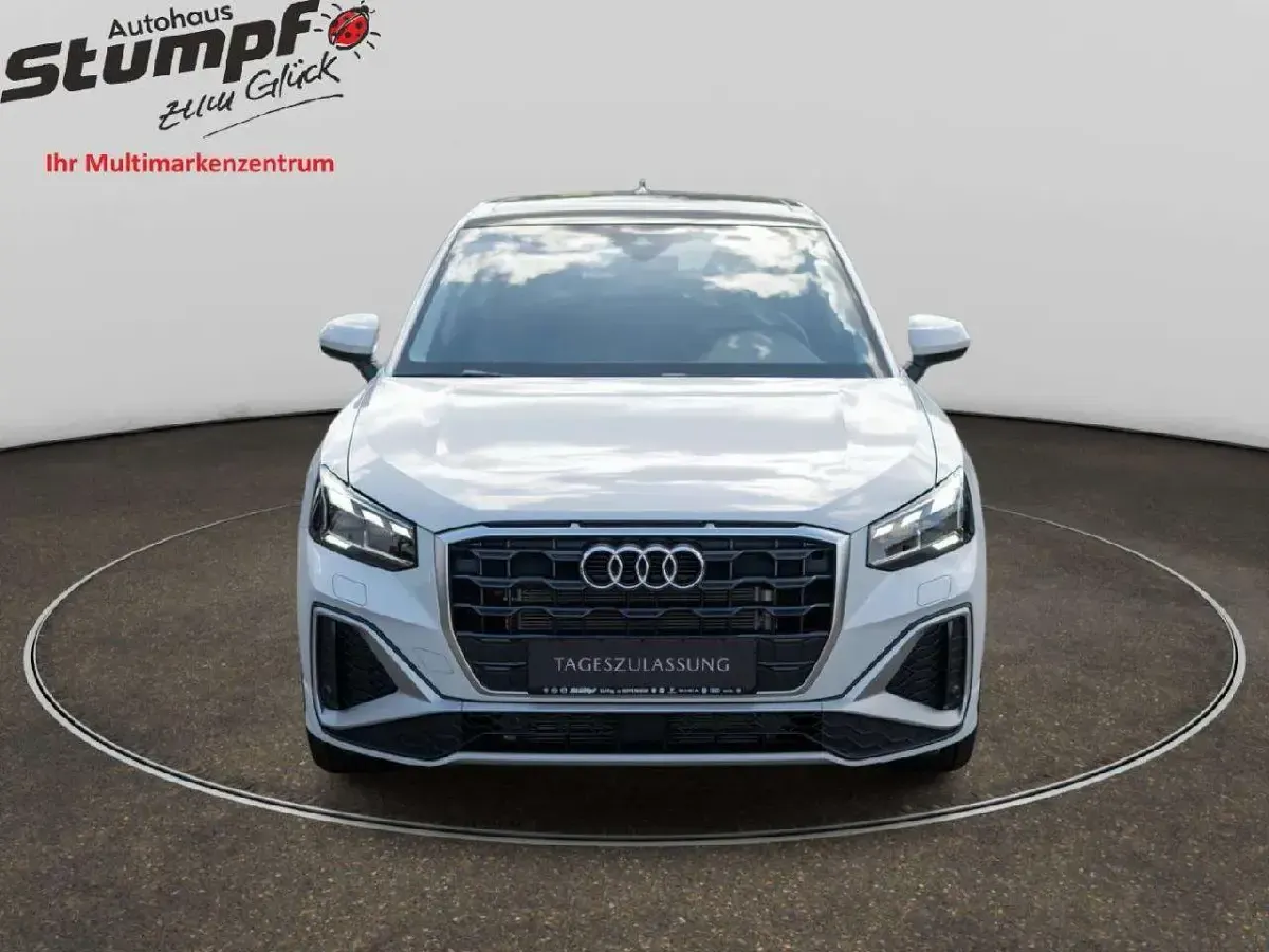 Nowe Audi Q2 Ambiente 150 KM (110 kW) 2026 Biały SUV
