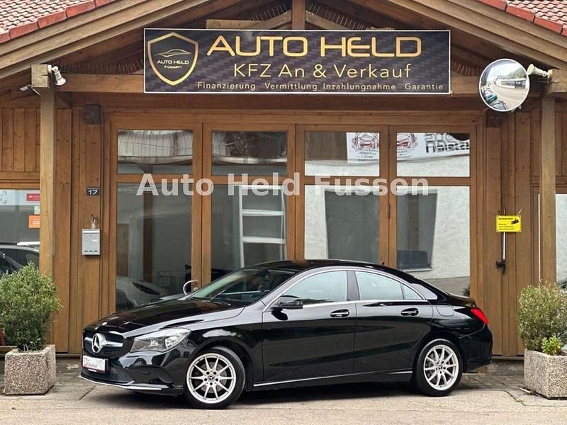 Schwarz Gebraucht 2017 Mercedes CLA220 Limousine | 18.490 € (Fairer Preis) - Bild 1/4