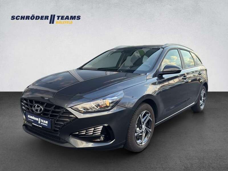 Dark knight Gebraucht 2024 Hyundai i30 Select Kombi | 21.190 € (Fairer Preis) - Bild 1/4